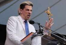 Milo Yiannopoulos Detained By ICE