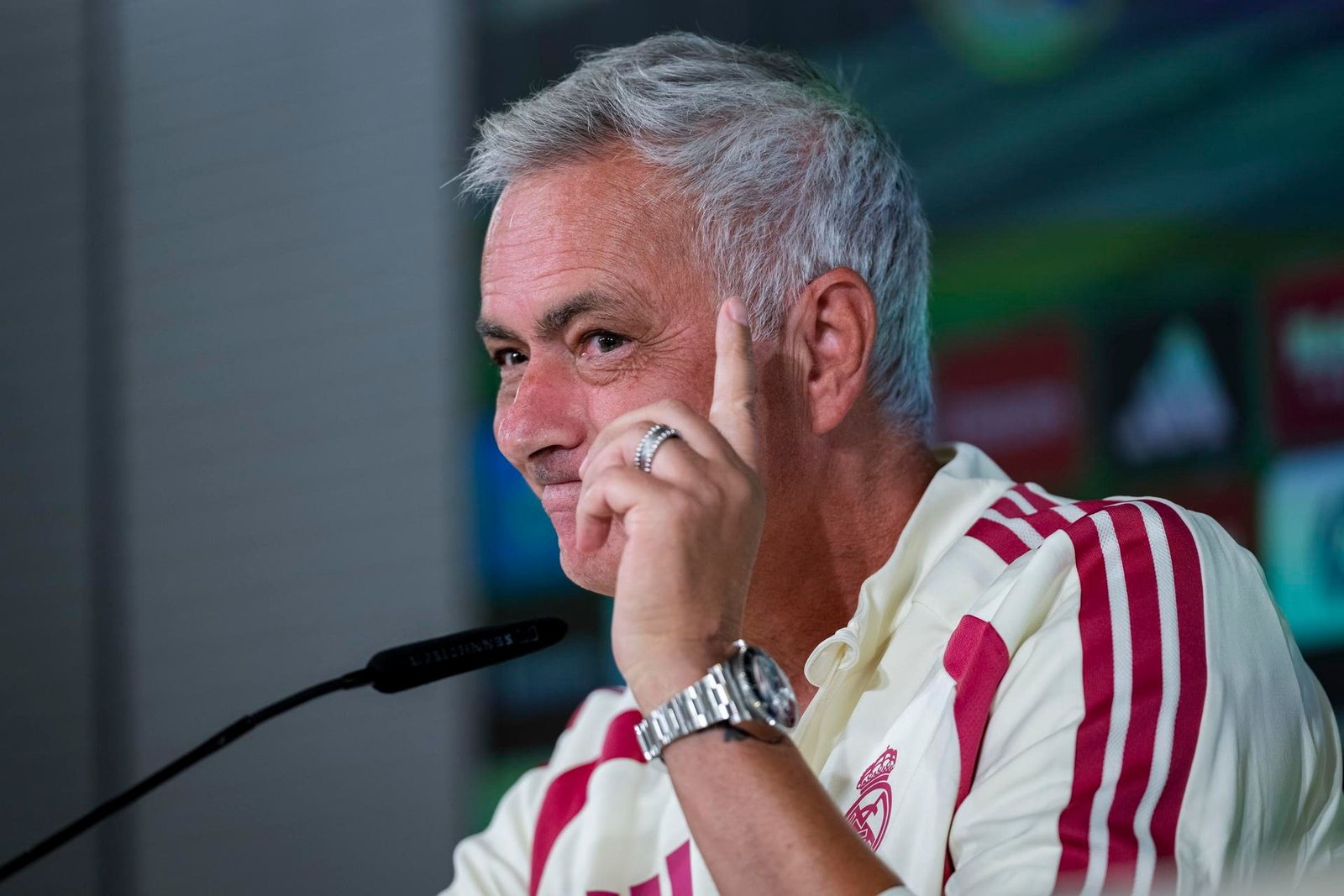 Jose Mourinho slammed FC Barcelona's potential Ballon d'Or candidates.