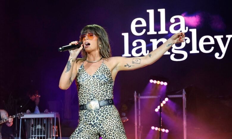 Ella Langley’s Only Two Albums Both Return To Their All-Time Peaks Ella Langley’s Only Two Albums Both Return To Their All-Time Peaks