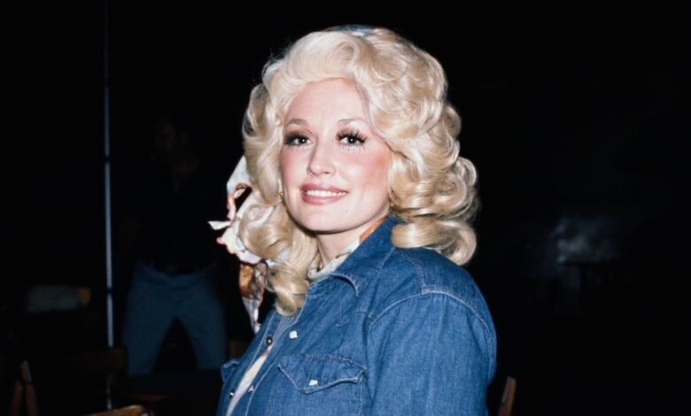 Dolly Parton Hits No. 1 On One Chart For The First Time Days After Her Death