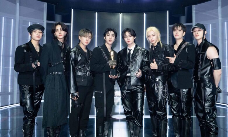 Stray Kids Tie One Of The Biggest Rock Bands Of All Time Stray Kids Tie One Of The Biggest Rock Bands Of All Time