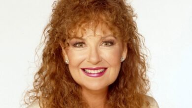 Shelley Fabares, ‘Coach’ Star And Wife Of Mike Farrell, Dies At 82 Shelley Fabares, ‘Coach’ Star And Wife Of Mike Farrell, Dies At 82