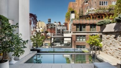 Manhattan’s luxury rental market is booming, with units reaching 0,000 a month