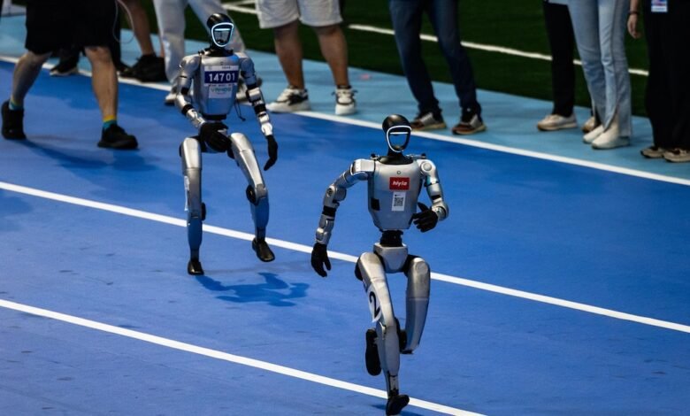 Robot Breaks Usain Bolt’s 100m Record on Video at Olympics Robot Breaks Usain Bolt’s 100m Record on Video at Olympics