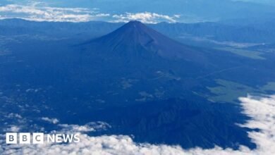 Father leaves 7-year-old son alone on Mount Fuji to continue hike