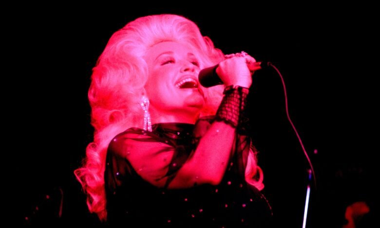 Dolly Parton Isn’t Going Anywhere Dolly Parton Isn’t Going Anywhere