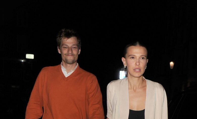 London’s Fast Approaching Fall Won’t Keep Millie Bobby Brown Out of Her Capris London’s Fast Approaching Fall Won’t Keep Millie Bobby Brown Out of Her Capris