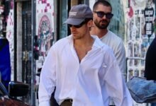 Harry Styles and Zoë Kravitz Do Fall Boyfriend-Summer Girlfriend Style
