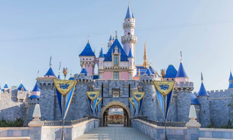 Disneyland Discount Tickets, Hotel Deals, and Savings for August 2026 Disneyland Discount Tickets, Hotel Deals, and Savings for August 2026