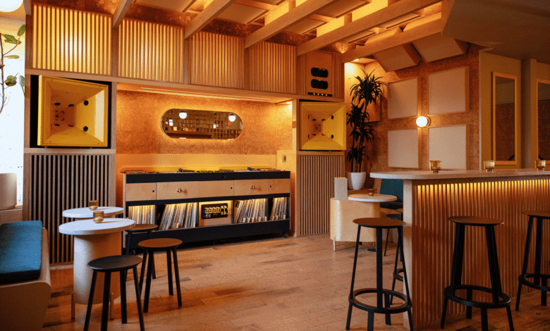 NYC’s Best Bars, From Haute Hotel Lobbies to Intimate Listening Rooms NYC’s Best Bars, From Haute Hotel Lobbies to Intimate Listening Rooms