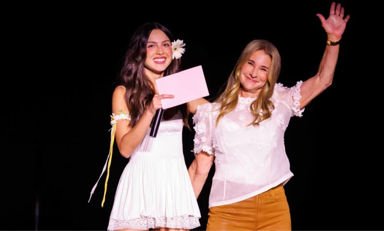 Melinda Gates’ Million Gift Wows Olivia Rodrigo: ‘I’m Totally Floored’ Melinda Gates’ Million Gift Wows Olivia Rodrigo: ‘I’m Totally Floored’