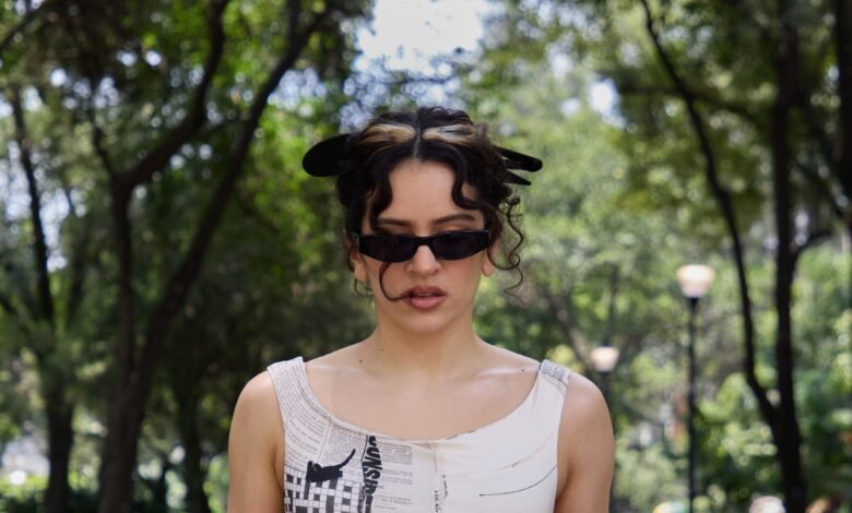 Rosalía Has Her Own Carrie Bradshaw Moment Rosalía Has Her Own Carrie Bradshaw Moment