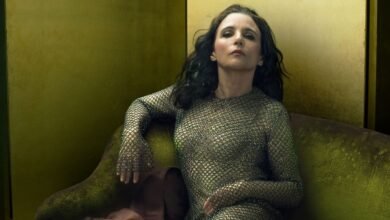 Inside Julia Louis-Dreyfus’s Grand Broadway Debut