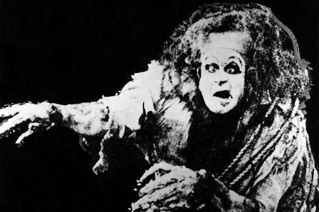 The Very First Film Adaptation of Mary Shelley’s Frankenstein, a Thomas Edison Production (1910) The Very First Film Adaptation of Mary Shelley’s Frankenstein, a Thomas Edison Production (1910)