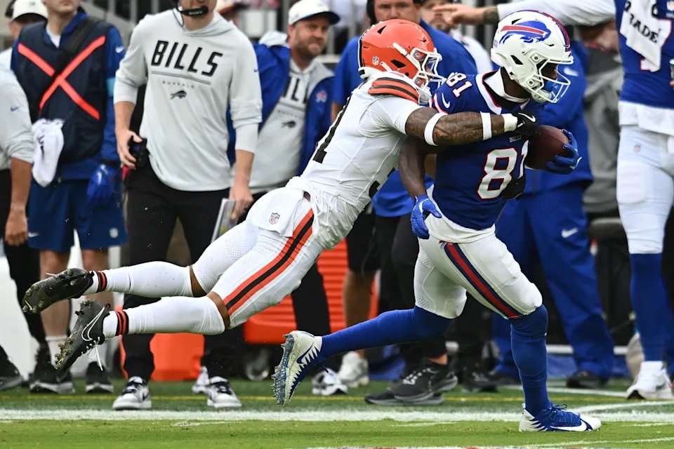 Aug 22, 2026; Cleveland, Ohio, USA; Cleveland Browns safety Donovan McMillon (31) tackles Buffalo Bills wide receiver Trent Sherfield (81) during the first half at Huntington Bank Field. Mandatory Credit: Ken Blaze-Imagn Images