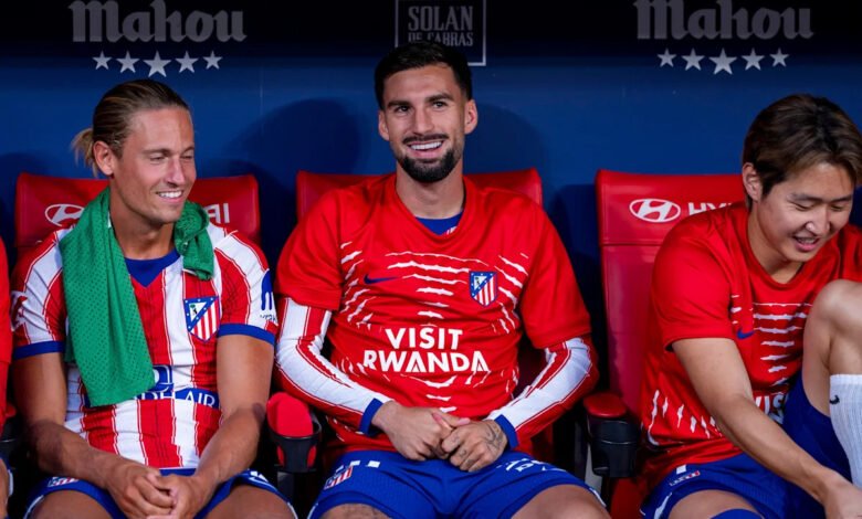 How will Atlético Madrid line up against Villarreal?