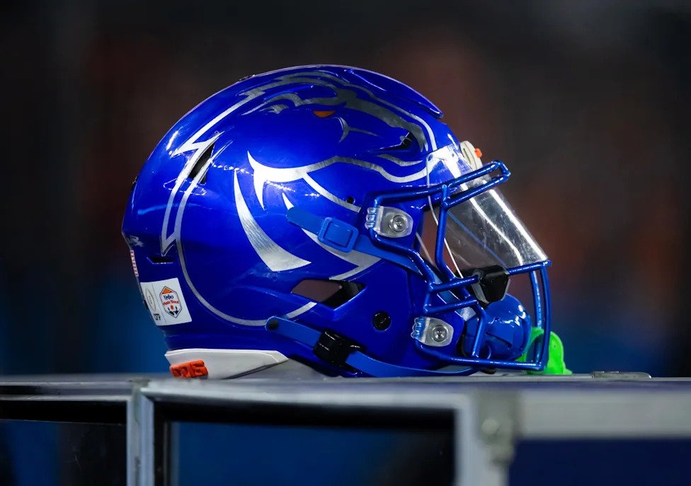 NO. 22 BOISE STATE. The non-Power darling does a great job of using a great logo with an oversized look of the Bronco. Oversi