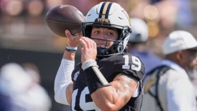 Sources: Vandy tabs Berlowitz QB1; 5
