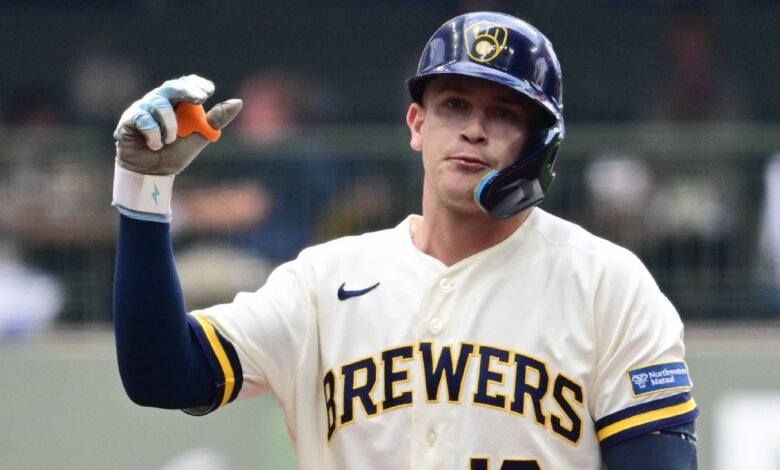 Brewers rookie Pratt benched for failing to run hard: ‘No excuse’