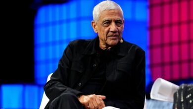 NFL owners approve Seahawks sale to Khosla group