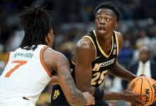 Ex-Mizzou star Mitchell picks Kentucky after judge grants 5th year