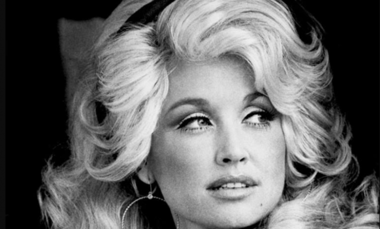 Dolly Parton’s “Jolene” Slowed Down to 33 RPM Sounds Great and Takes on New, Unexpected Meanings (RIP)