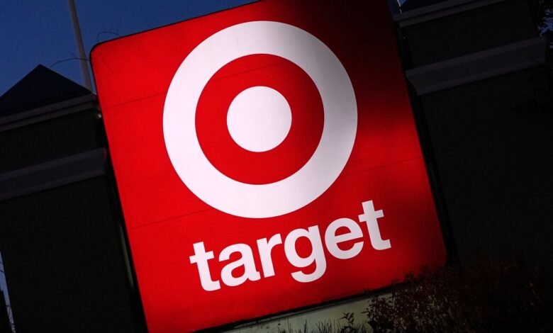 Target faces renewed backlash for Halloween costume with ‘minstrel show features’ Target faces renewed backlash for Halloween costume with ‘minstrel show features’