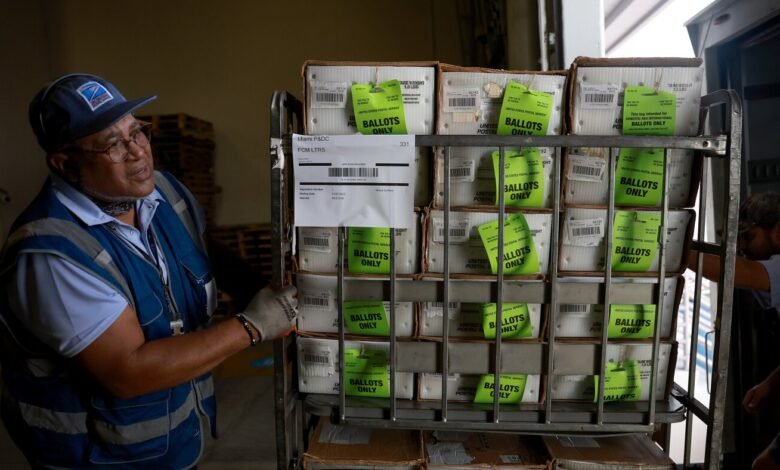 Judge clears the way for Postal Service work on Trump’s mail Judge clears the way for Postal Service work on Trump’s mail