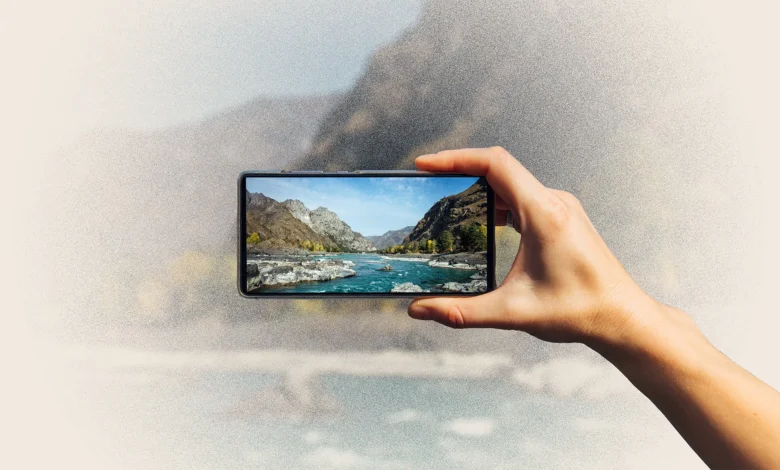 Taking Vacation Photos? Science Says You’re Erasing Your Own Memories Taking Vacation Photos? Science Says You’re Erasing Your Own Memories