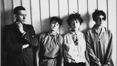See Hip, Avant-Garde Photographs of Female Students & Instructors at the Famous Art School See Hip, Avant-Garde Photographs of Female Students & Instructors at the Famous Art School