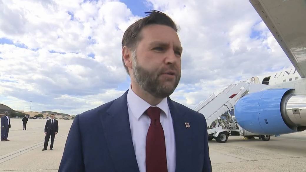 Click to play video: 'Vance says Carney tried to ‘out-tough’ Trump in latest trade talks'