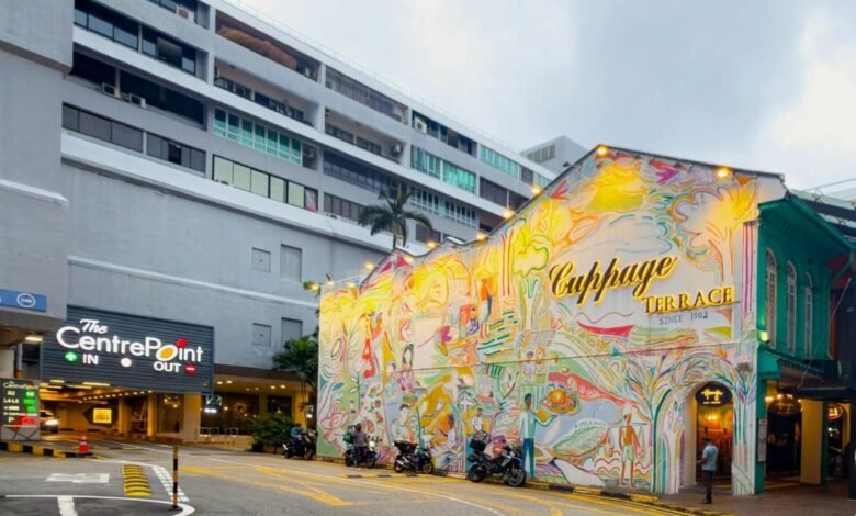 Thai Billionaire’s Frasers Property Buys Prime Singapore Restaurant Space For 8 Million From Royal Holdings Thai Billionaire’s Frasers Property Buys Prime Singapore Restaurant Space For 8 Million From Royal Holdings