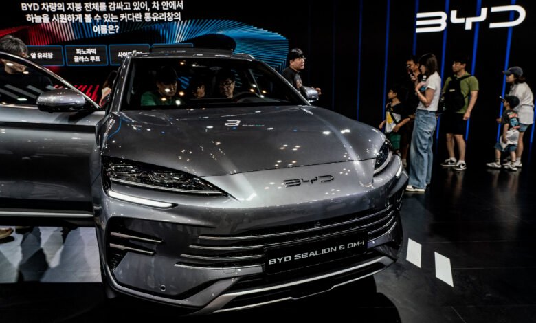 Automakers urge Congress to permanently ban Chinese connected vehicles in U.S.
