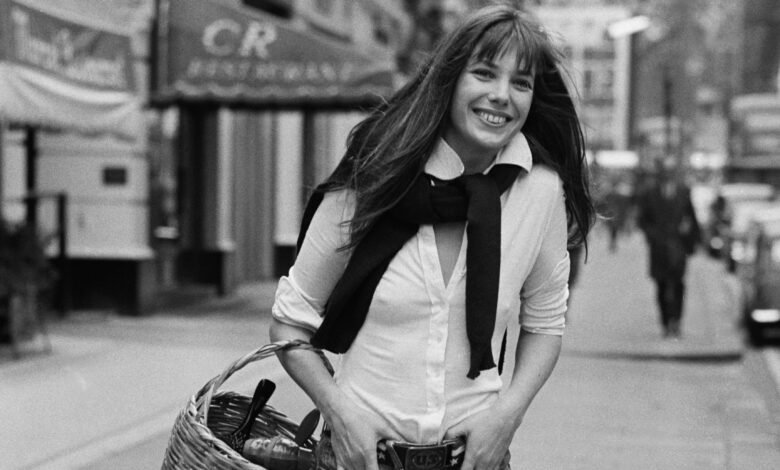 These Vintage Photos of Jane Birkin Prove She’s the Ultimate Fall Style Muse These Vintage Photos of Jane Birkin Prove She’s the Ultimate Fall Style Muse