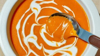 3-Ingredient Curry Pumpkin Soup