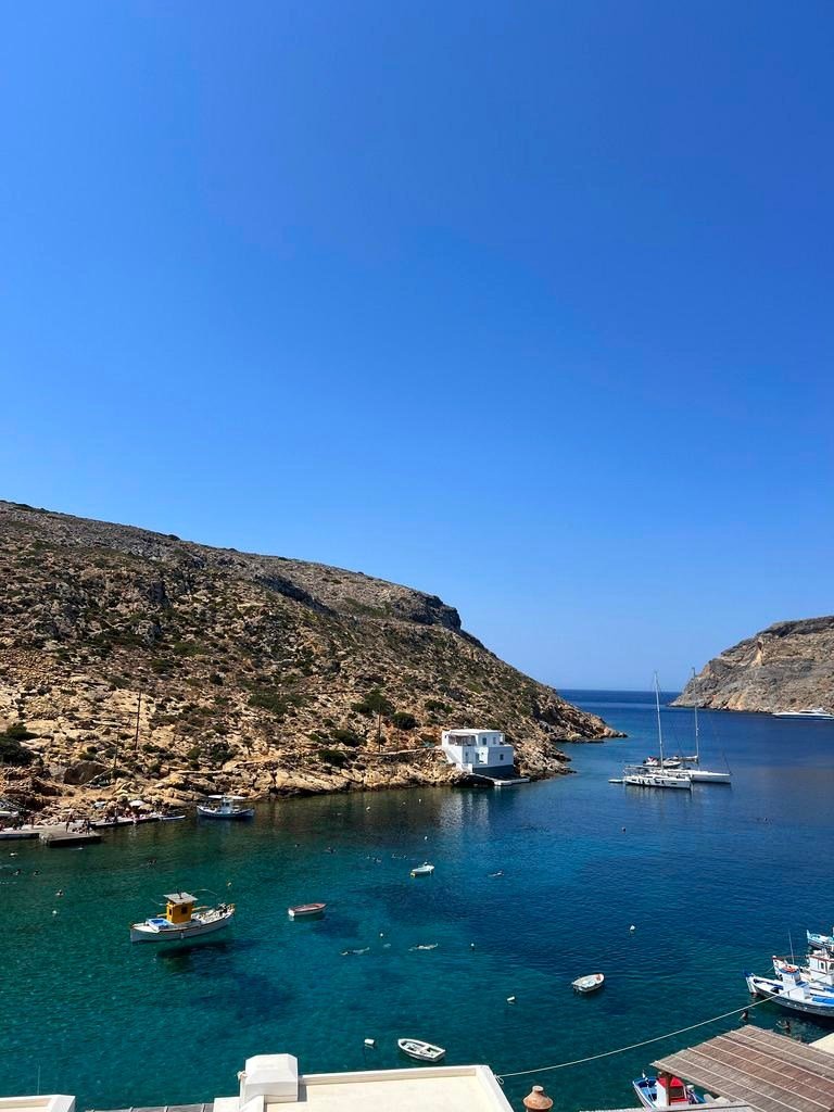 Cheronissos, the tranquil fishing village and beach at the northernmost tip of Sifnos.