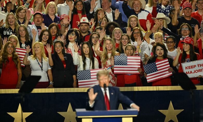 Trump asks GOP crowd to pledge allegiance