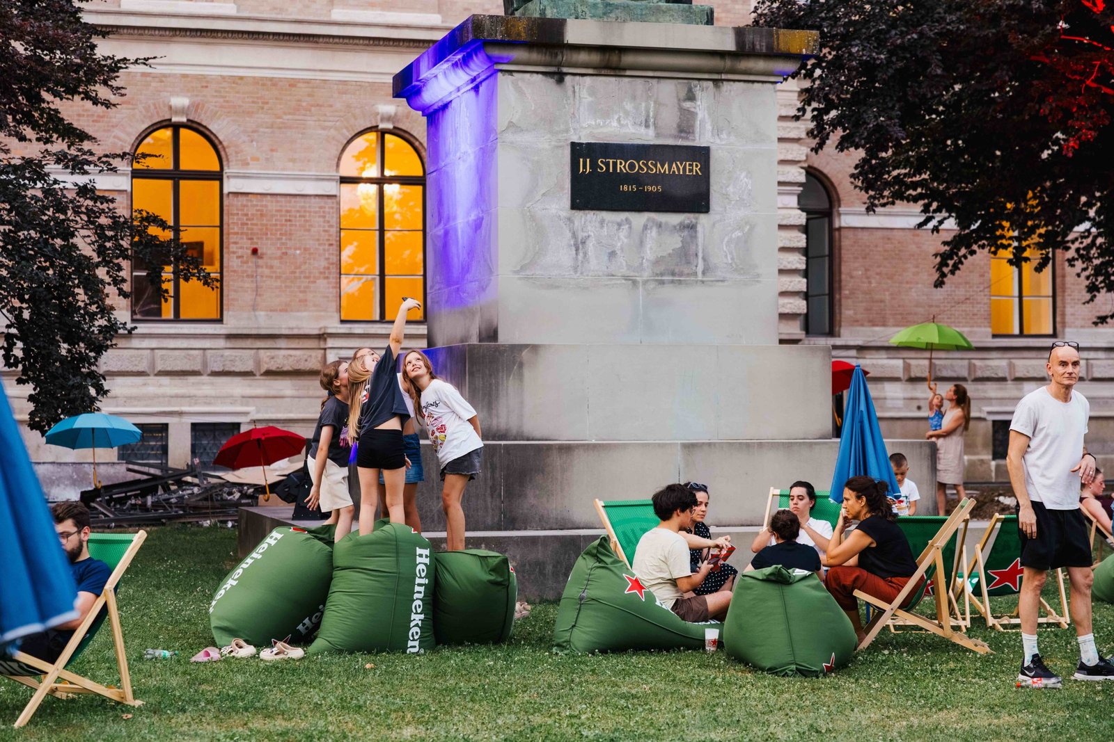 Fuliranje Summer Oasis opens in Zagreb: International street food and parties at Strossmayer Square (10)