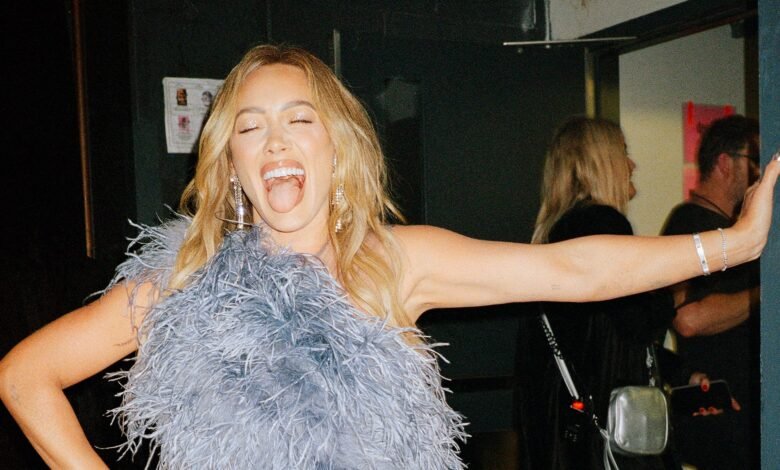 On the Road With Hilary Duff On the Road With Hilary Duff