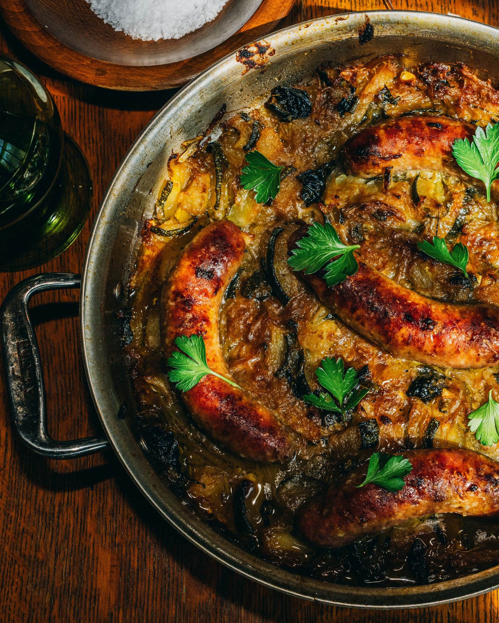 Roasted Sausages With Cider-Caramelized Onions and Zucchini Roasted Sausages With Cider-Caramelized Onions and Zucchini