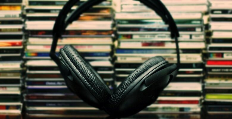 CD sales are making an unexpected comeback amid a retro tech boom CD sales are making an unexpected comeback amid a retro tech boom