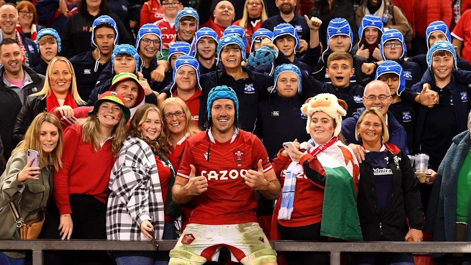 Justin Tipuric with Trebanos Under-16s all in blue scrum caps