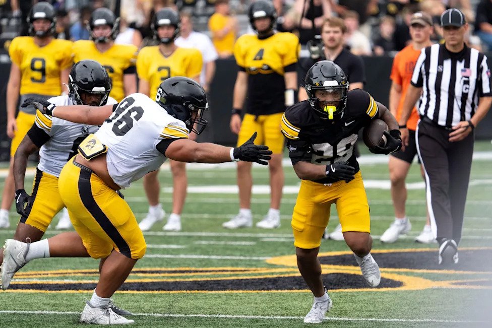 Trio of Iowa football legends named to USA TODAY's all (5)