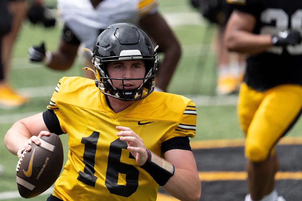 Iowa football vs. Northern Illinois: Updates, score, highlights today (6)