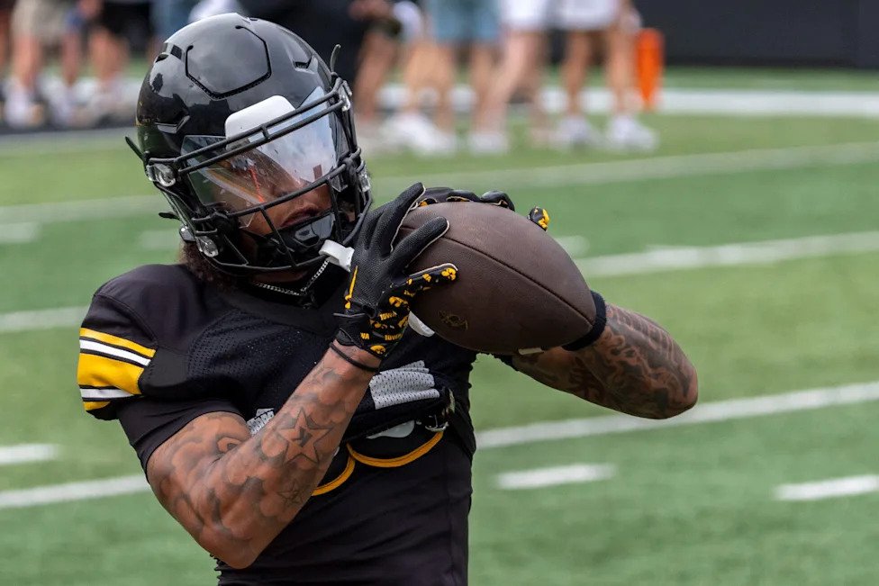 Trio of Iowa football legends named to USA TODAY's all (10)
