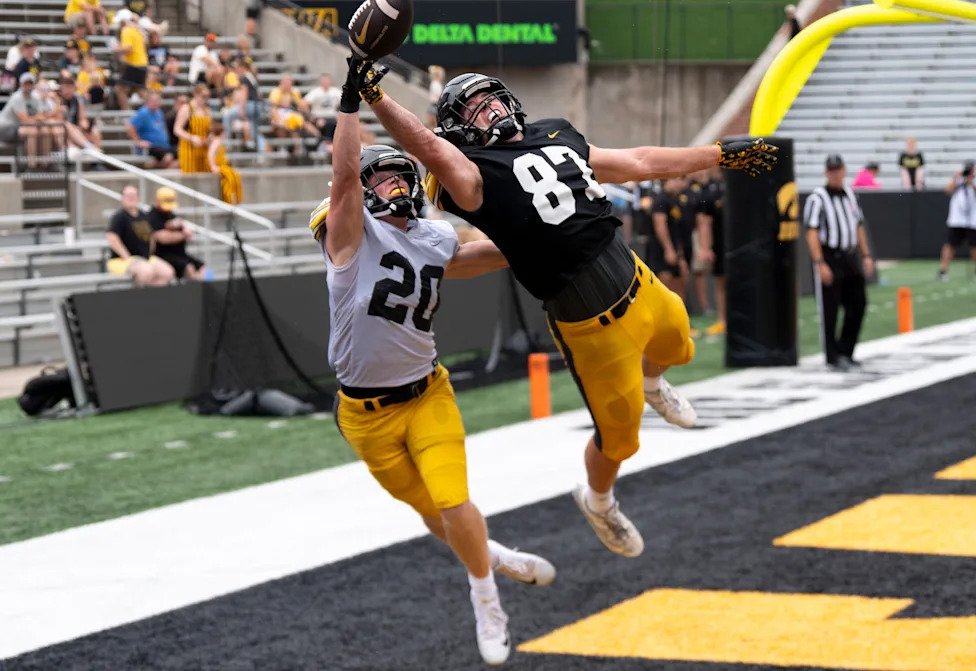 Trio of Iowa football legends named to USA TODAY's all (15)