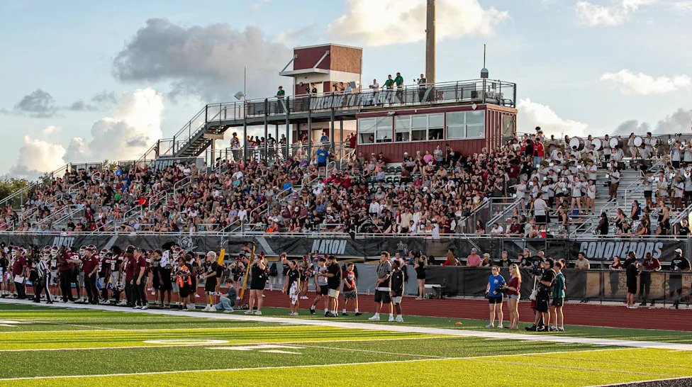 Braden River beat Lakewood Ranch 39-28 in a high school football game played in Bradenton on Friday, Sept. 4, 2026. (Stephen 