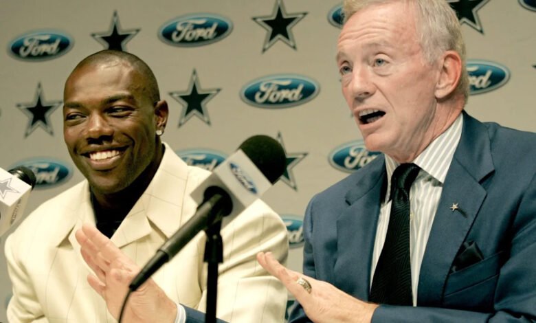 Hall of Famer Terrell Owens bluntly blames Jerry Jones for Dallas Cowboys’ NFL struggles Hall of Famer Terrell Owens bluntly blames Jerry Jones for Dallas Cowboys’ NFL struggles