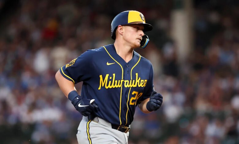 Brewers’ bats go quiet in 2 Brewers’ bats go quiet in 2