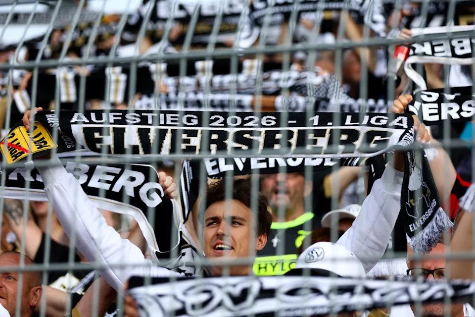Fans from the whole of Saarland have embraced Elversberg (Reuters)